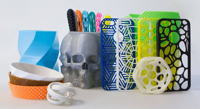 Capinhas de celular, vasos e objetos decorativos impressos em 3D
